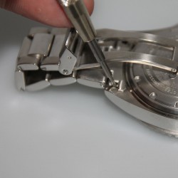 Outil de dépose de bracelets Bergeon 6767F professionnel